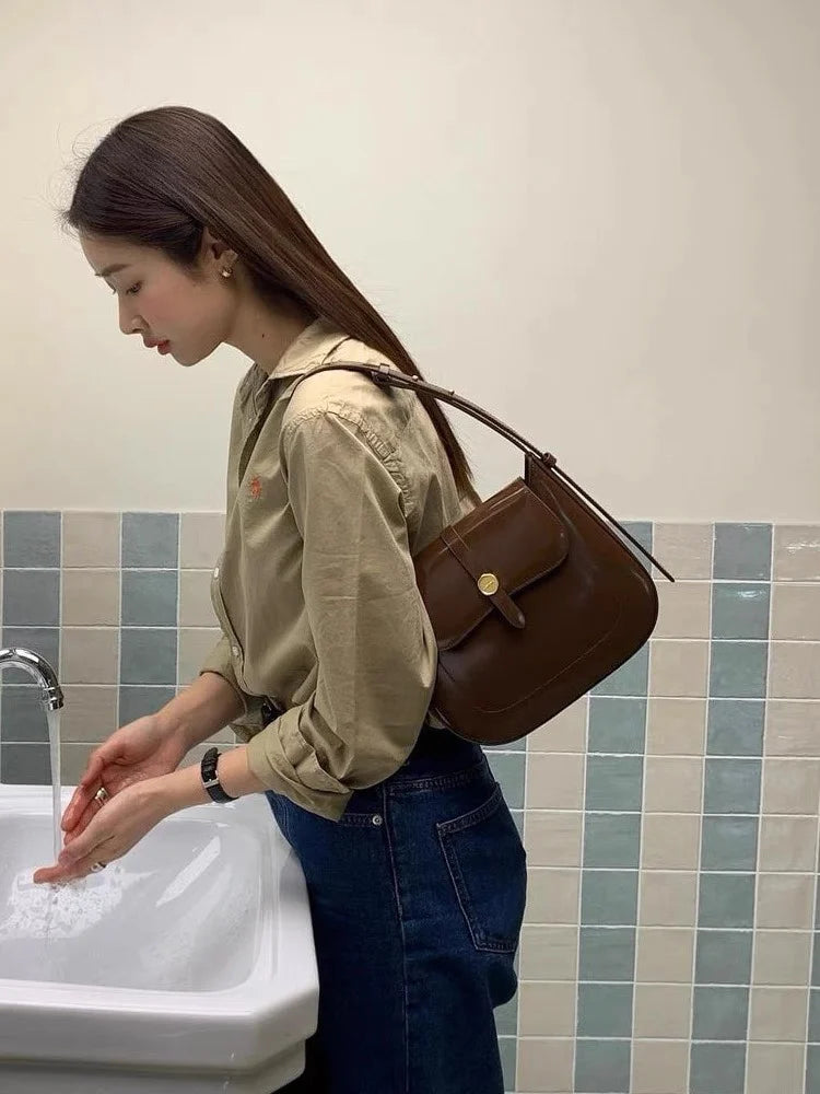 2023 New Retro Underarm Bag Women's Single oulder Leather Menger Bag Candy Color Medium Size Handbag for Daily Use